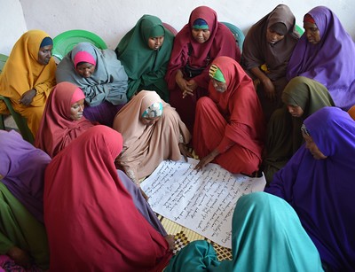 Somali women living in El Waq, a small town in Somalia have long suffered years of conflict, marginalization and drought. USAID, through Somalis Harmonizing Inter-and-Intra Communal Relationships program, brought these women together from conflicting clans to learn, decide and plan the future of their district in November 2017.