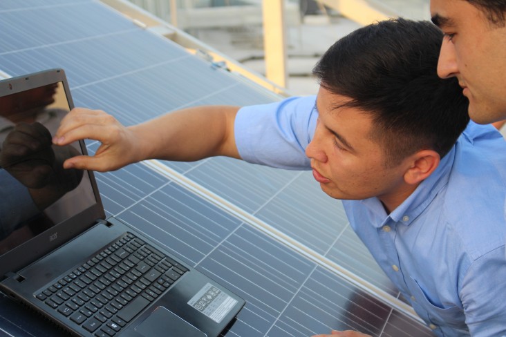 A demonstration of the operation of a social panel in Tashkent, Uzbekistan