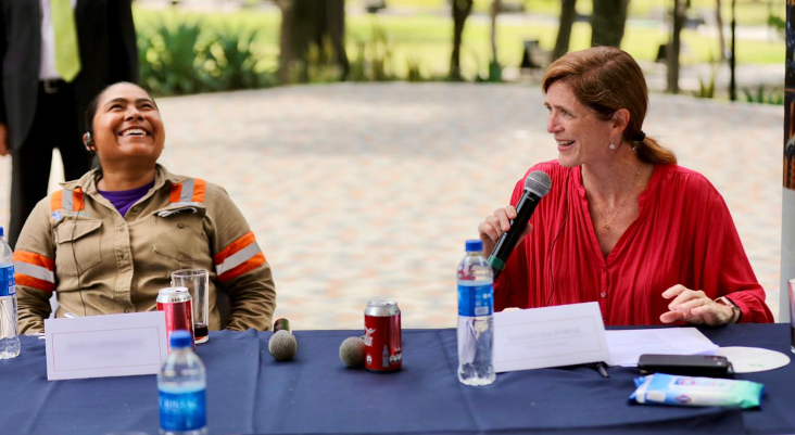 Administrator Power holds a roundtable discussion with youth at Parque Cuscatlán during her visit to El Salvador.  USAID supports education and job-training programs so that young people have opportunities to grow and succeed at home.