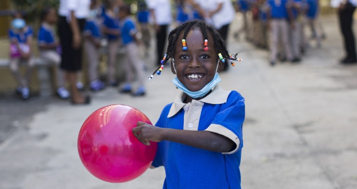 Children attend the start of the 2021-2022 school year at the Salome Ureña basic school in the Capotillo neighborhood of Santo Domingo, on September 20, 2021. (Photo by Erika SANTELICES / AFP)