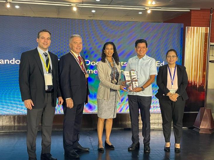 U.S., Philippines Celebrate Five Years of Partnership to Improve Filipino Children’s Reading Skills